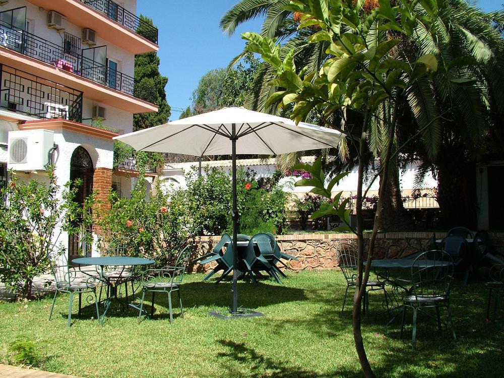Hotel Carmen Teresa Torremolinos Luaran gambar