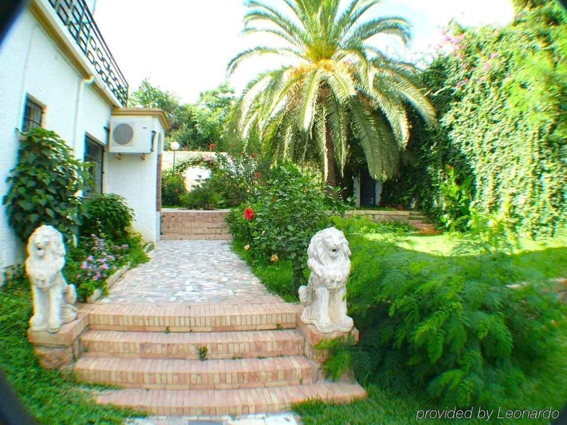 Hotel Carmen Teresa Torremolinos Luaran gambar