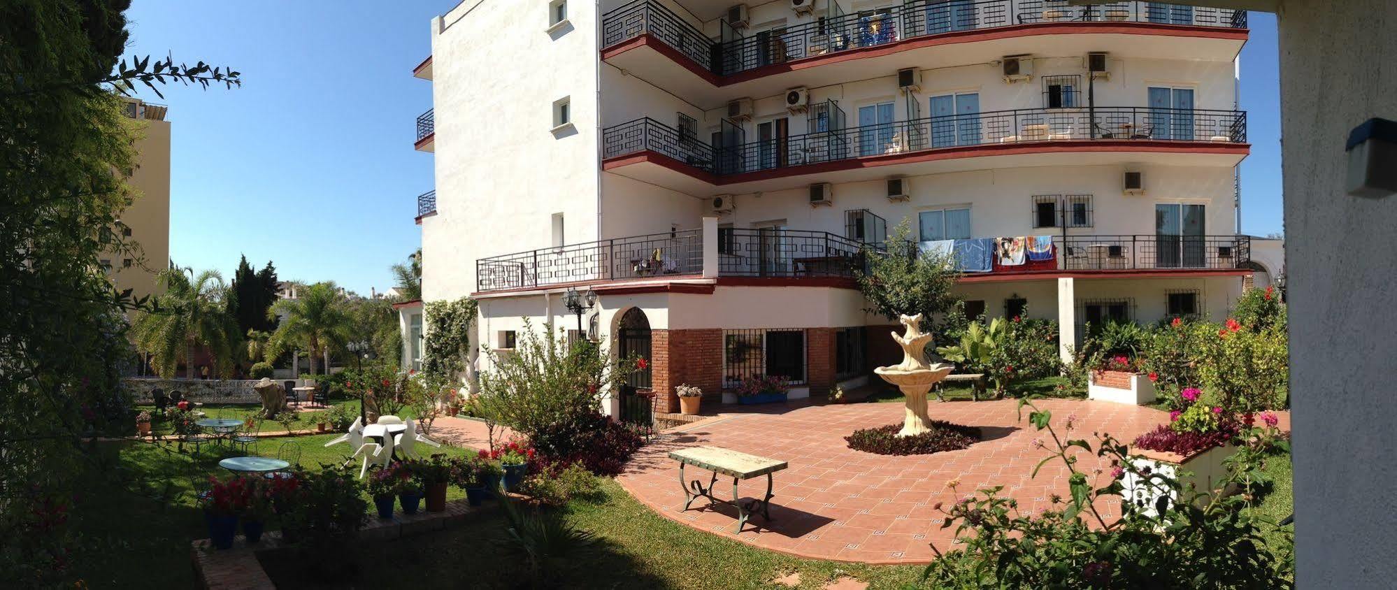 Hotel Carmen Teresa Torremolinos Luaran gambar